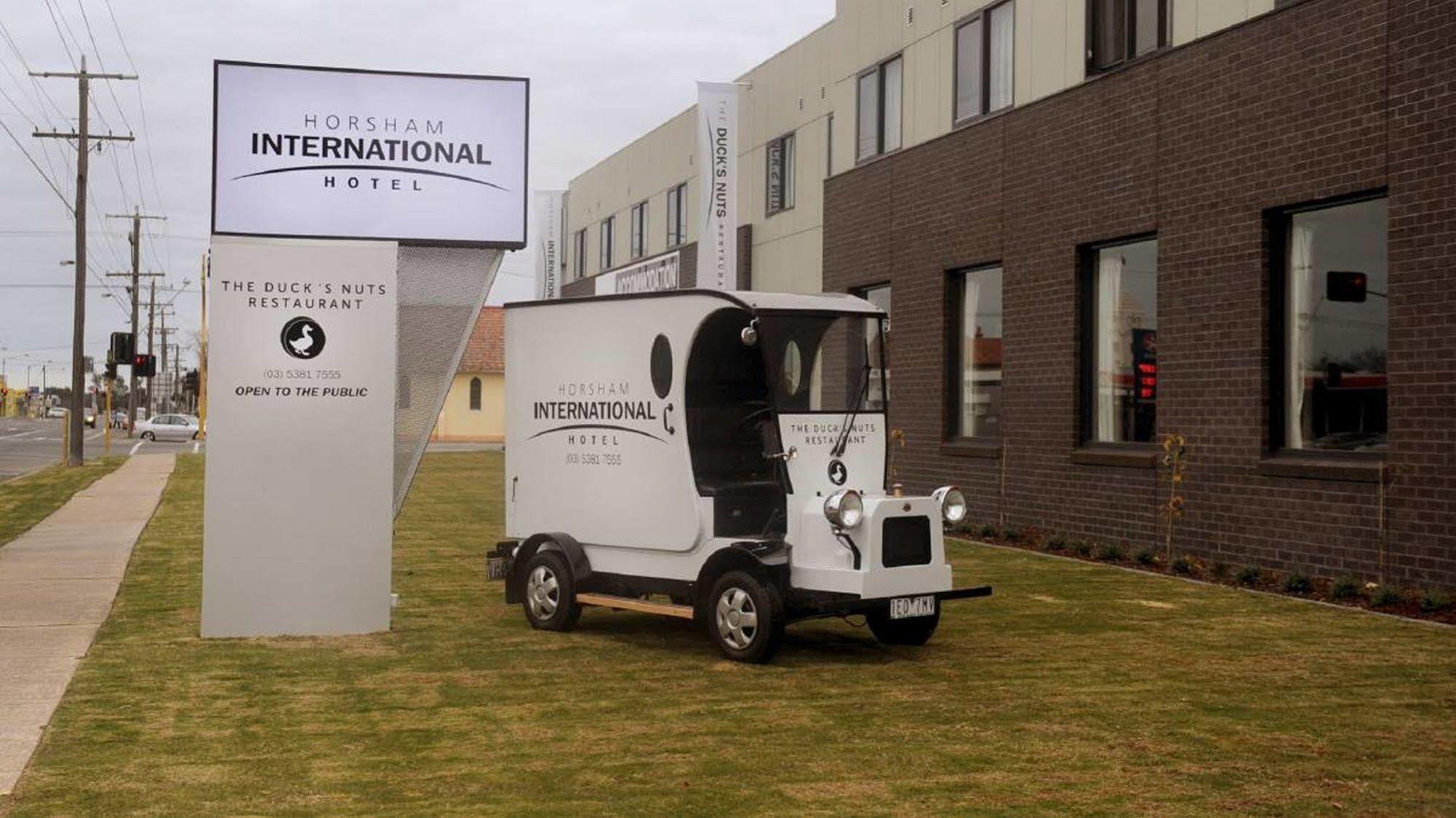 Horsham International Hotel Exterior photo